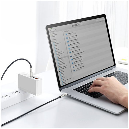 Baseus - USB-C / USB-C Kabel (2m), schwarz