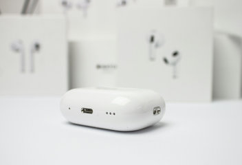 Wie man das ladecase der AirPods identifiziert