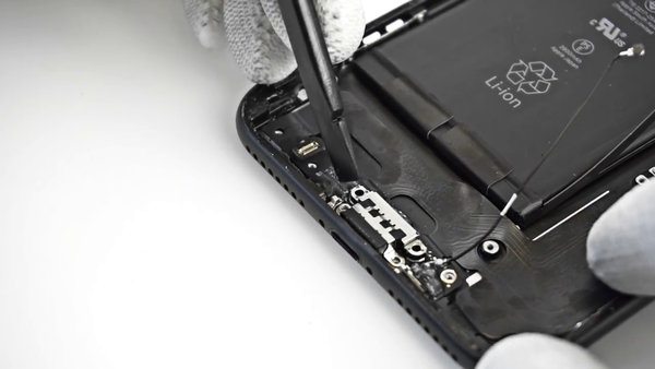 Abziehen des Ladesteckers