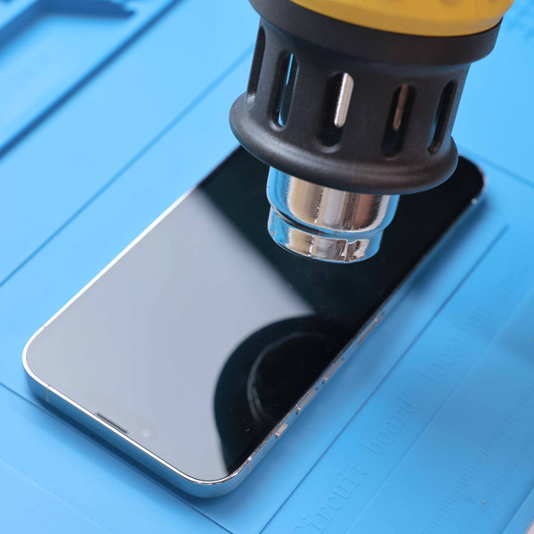 Demontage des Displays