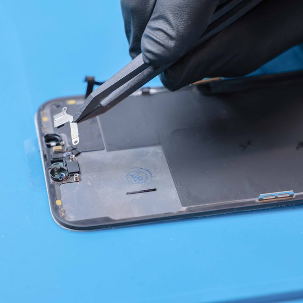 Abdeckung wieder einsetzen