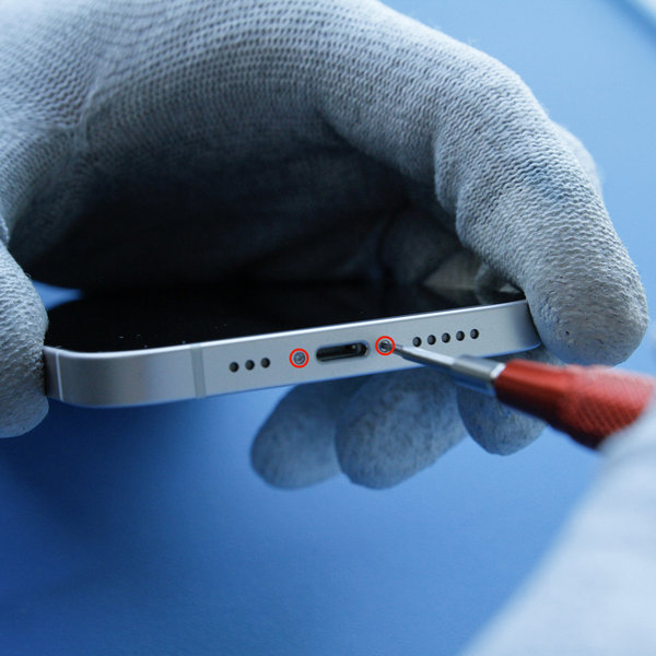 Entfernen der Pentalobe-Schrauben