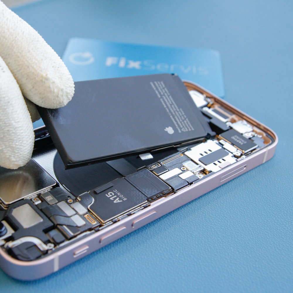 Austausch des Akkus beim iPhone 13 mini